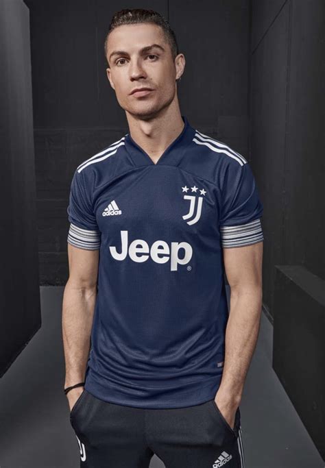 juventus fc 2020 21 kit.